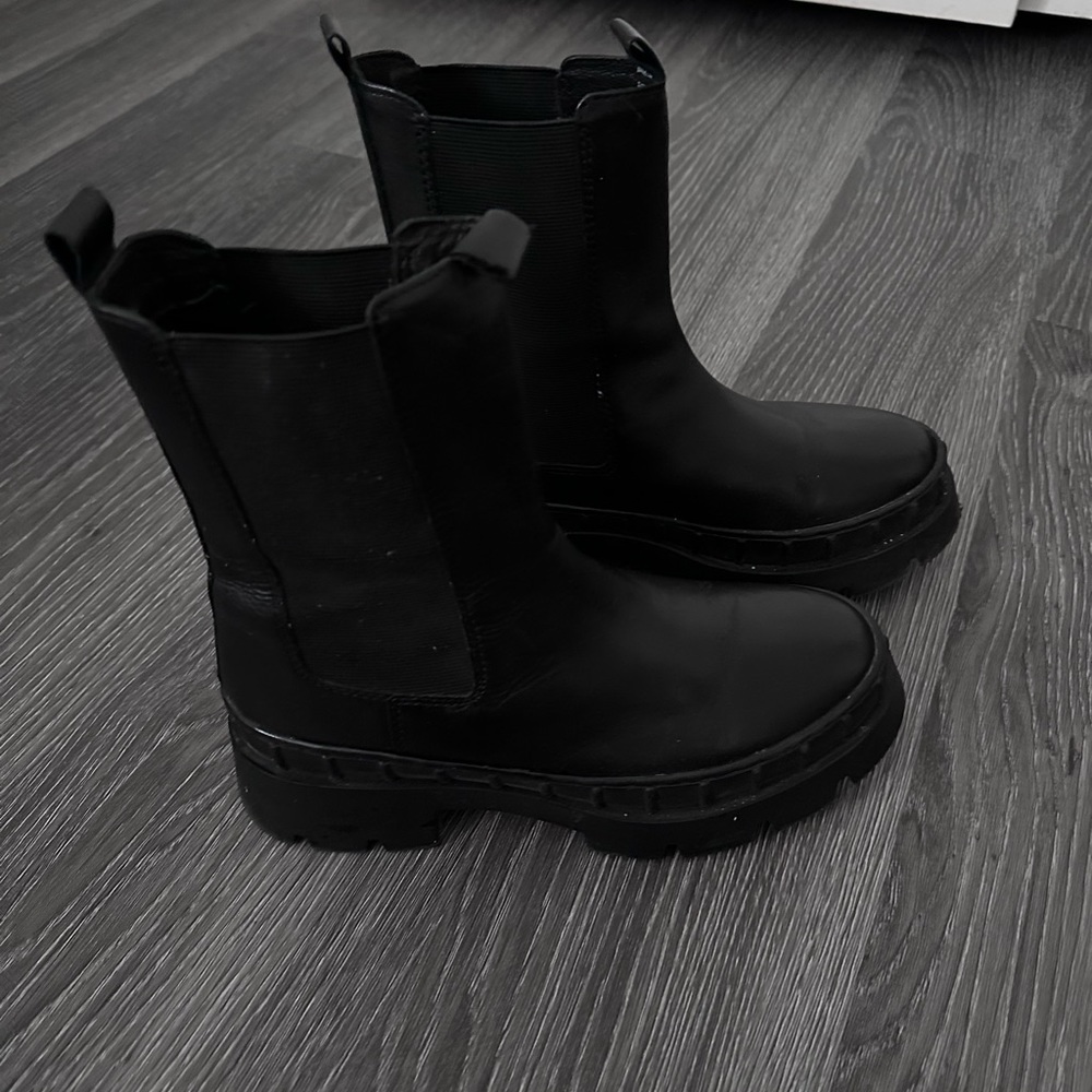 Black, size 8, Steve Madden